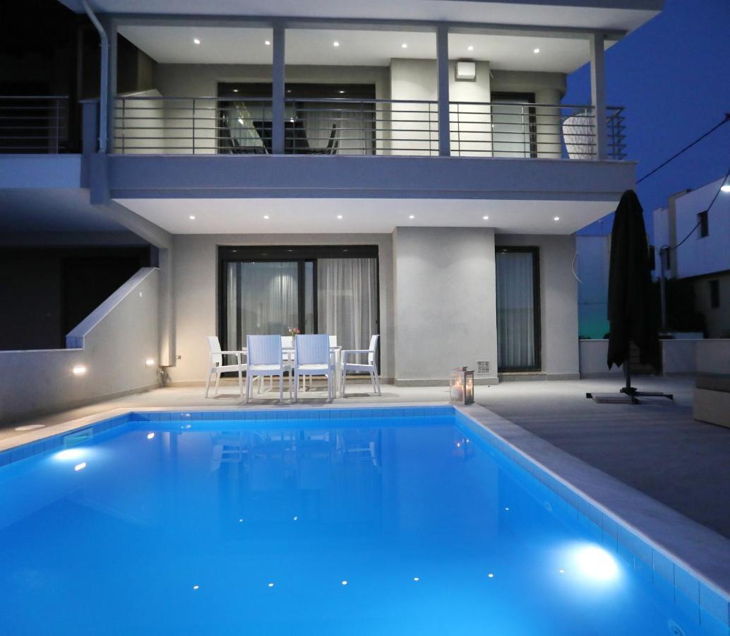Heaven Horizon Villa Karianí Exterior photo