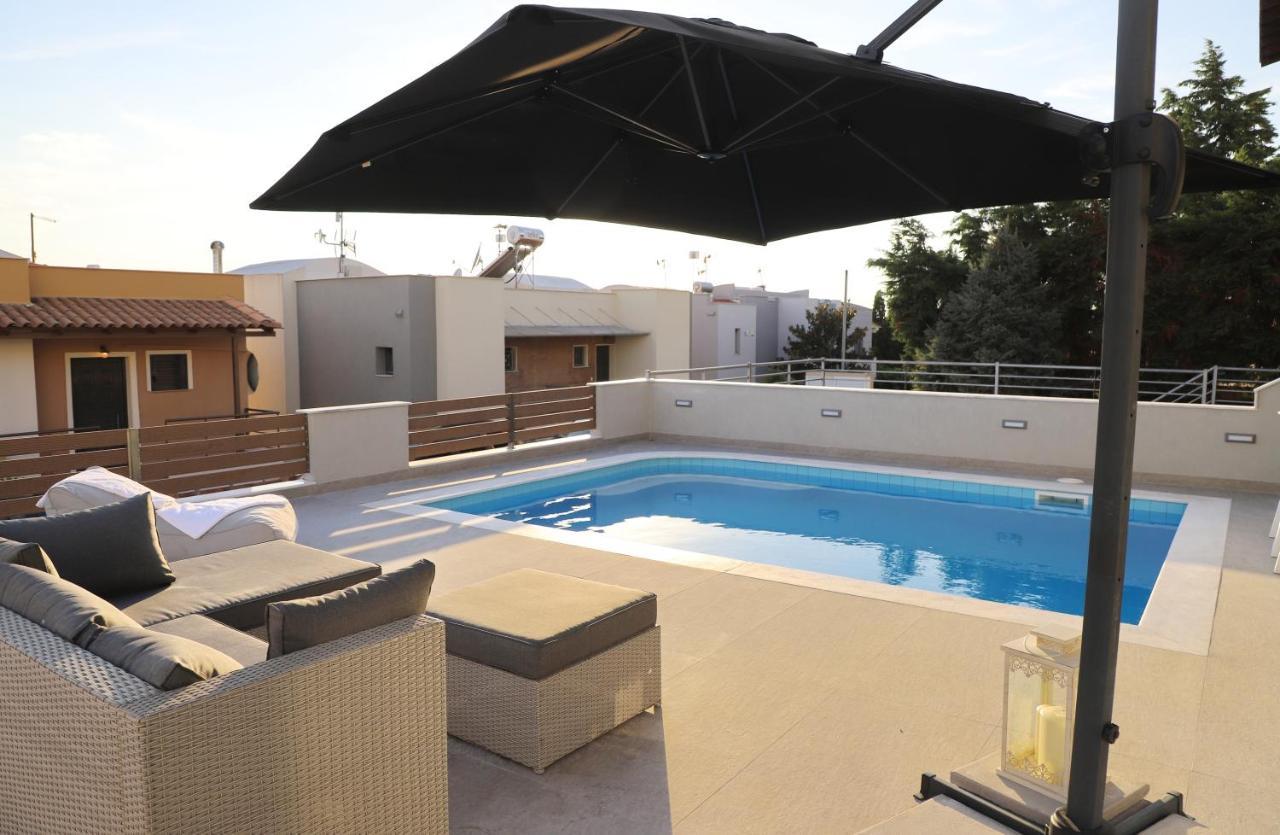 Heaven Horizon Villa Karianí Exterior photo