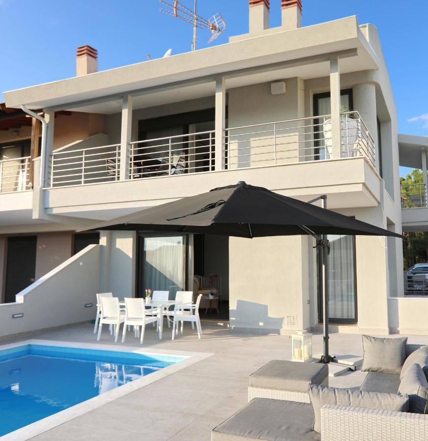 Heaven Horizon Villa Karianí Exterior photo